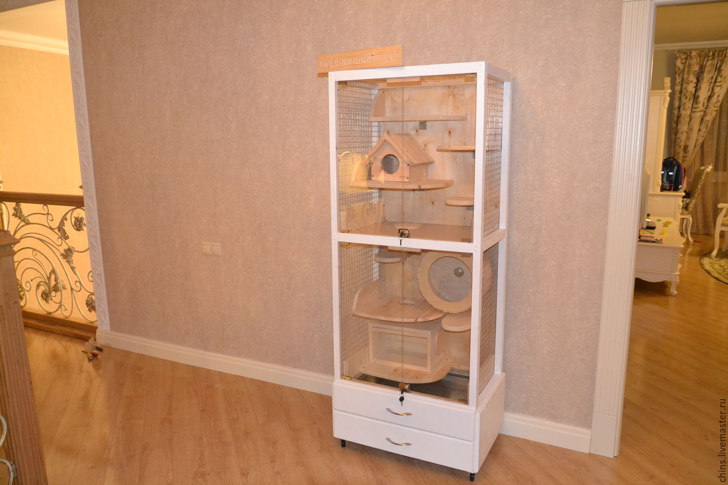 витрина для шиншиллы