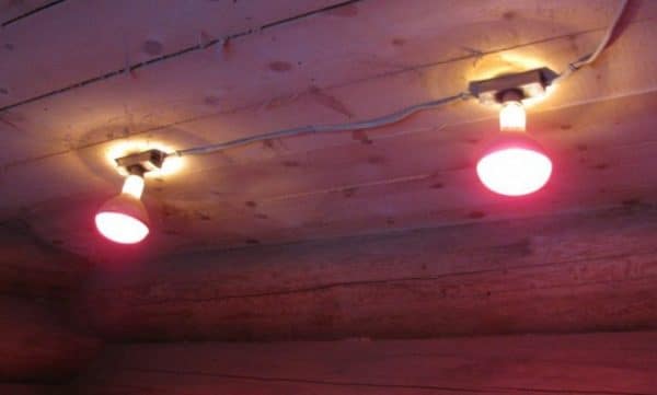 КПД инфракрасных ламп достигает 98%, а тепловая энергия равномерно распределяется по всей площади помещения